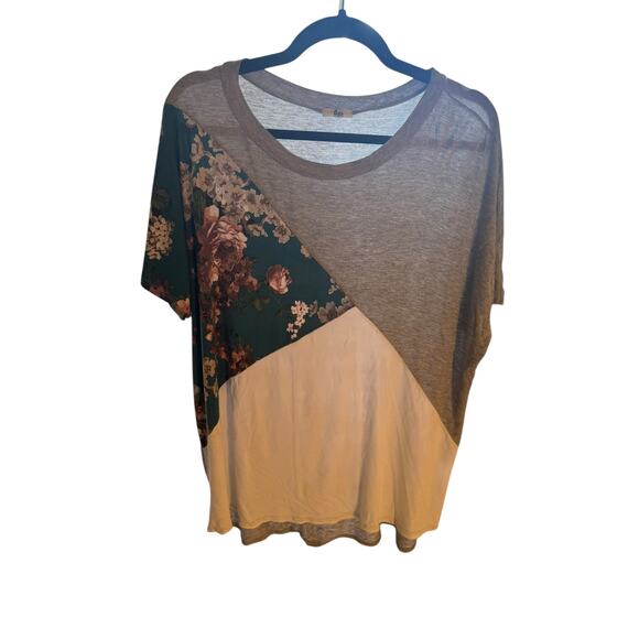 Egs Women's Grey Patchwork Tee Floral Panel Casual Short Sleeve Top Size 2XL - Picture 2 of 6